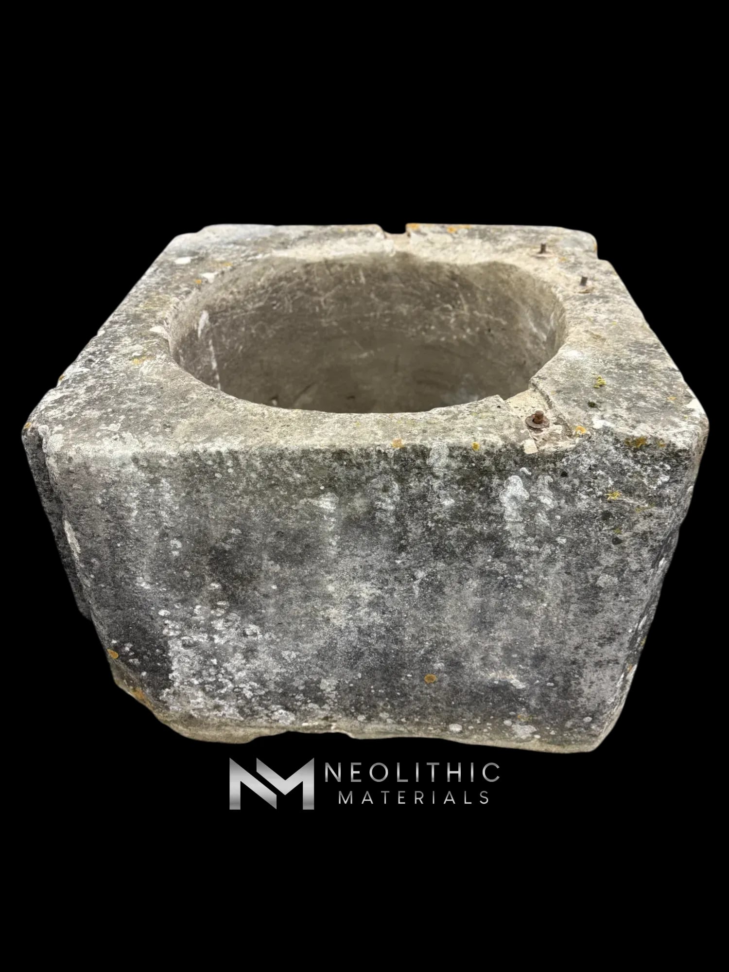 French Antique 19th Century Limestone Wellhead - Image 3