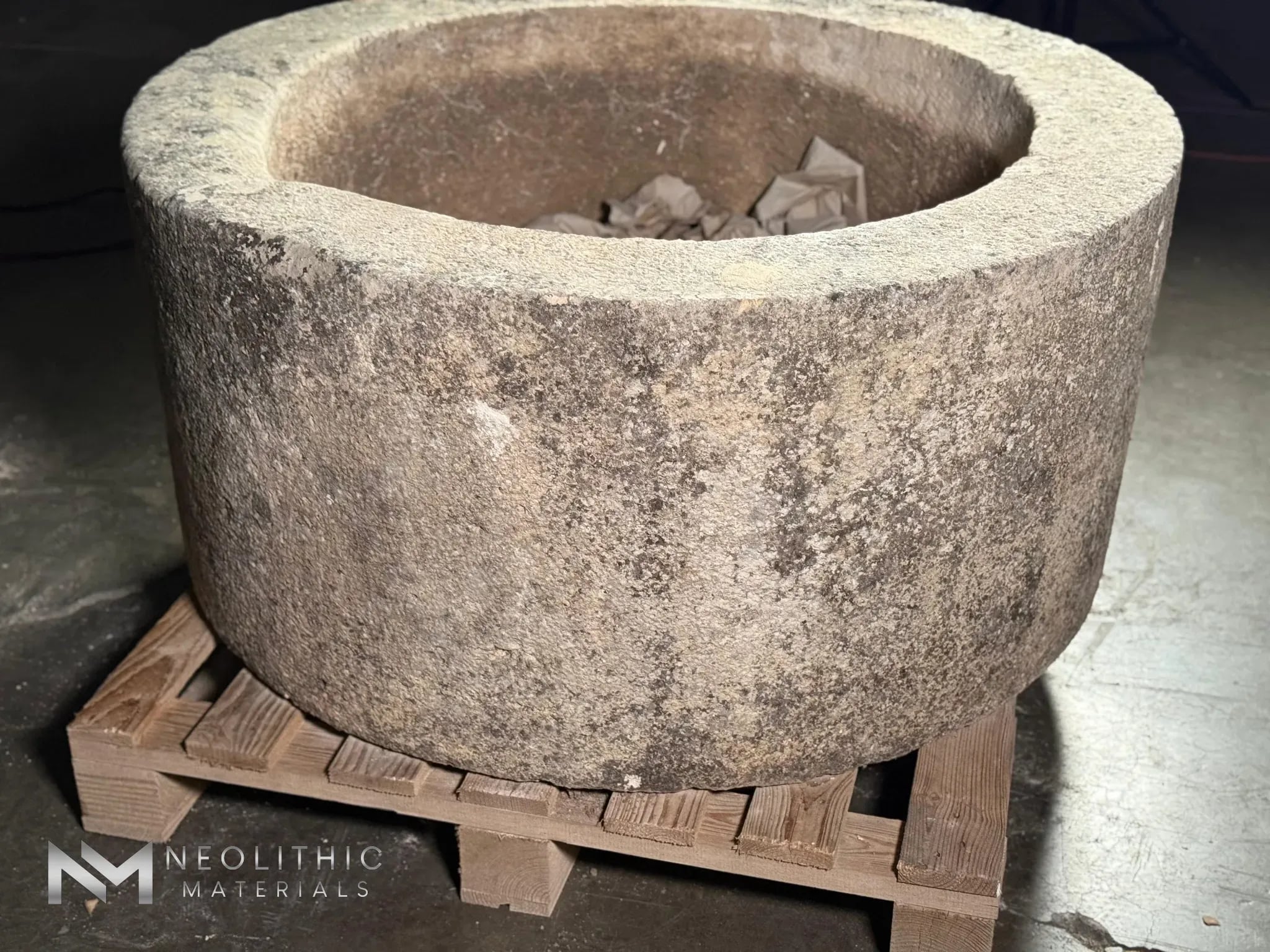 French Antique 19th Century Limestone Wellhead - Image 8