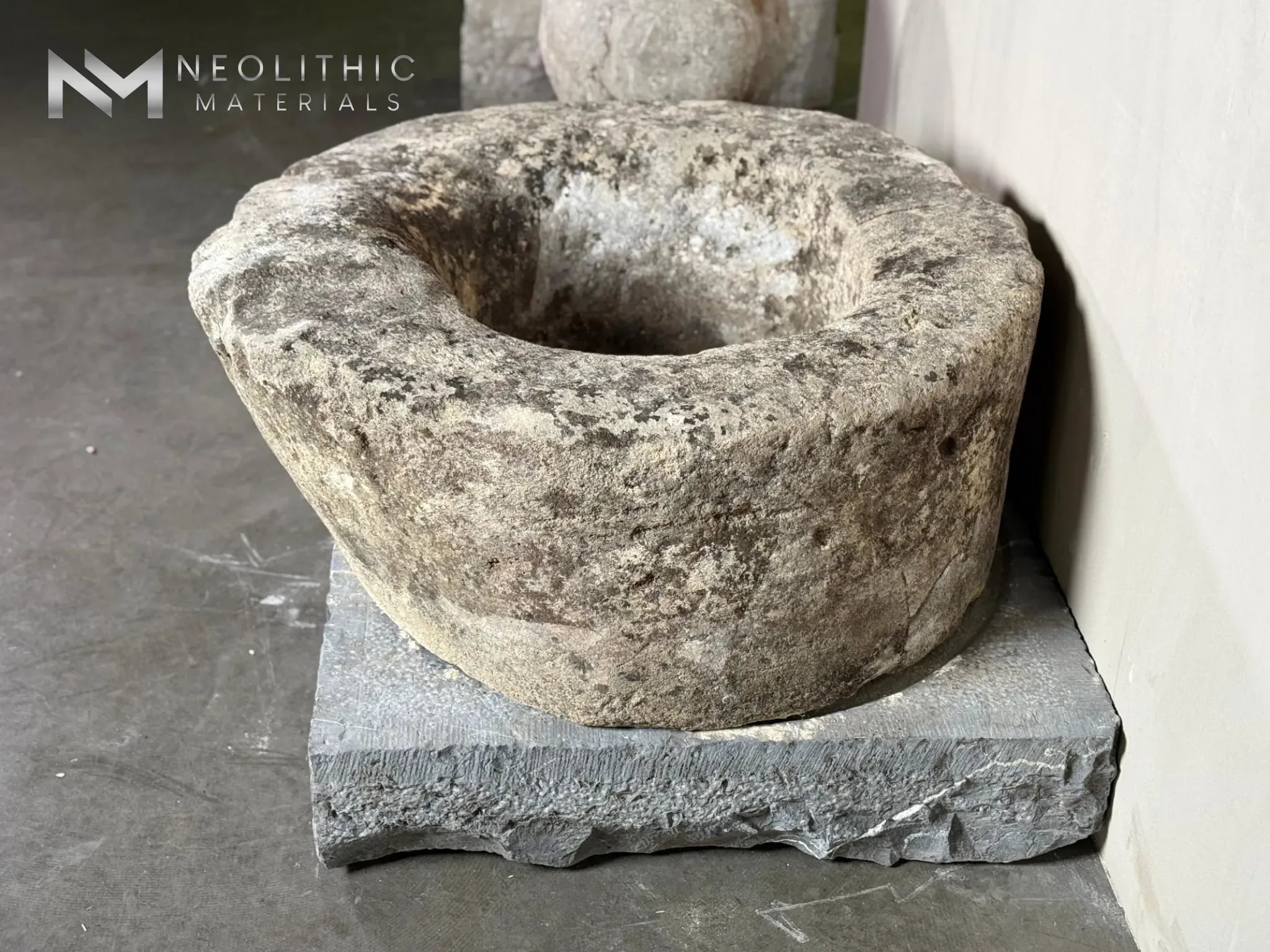 French Antique 19th Century Limestone Wellhead - Image 3