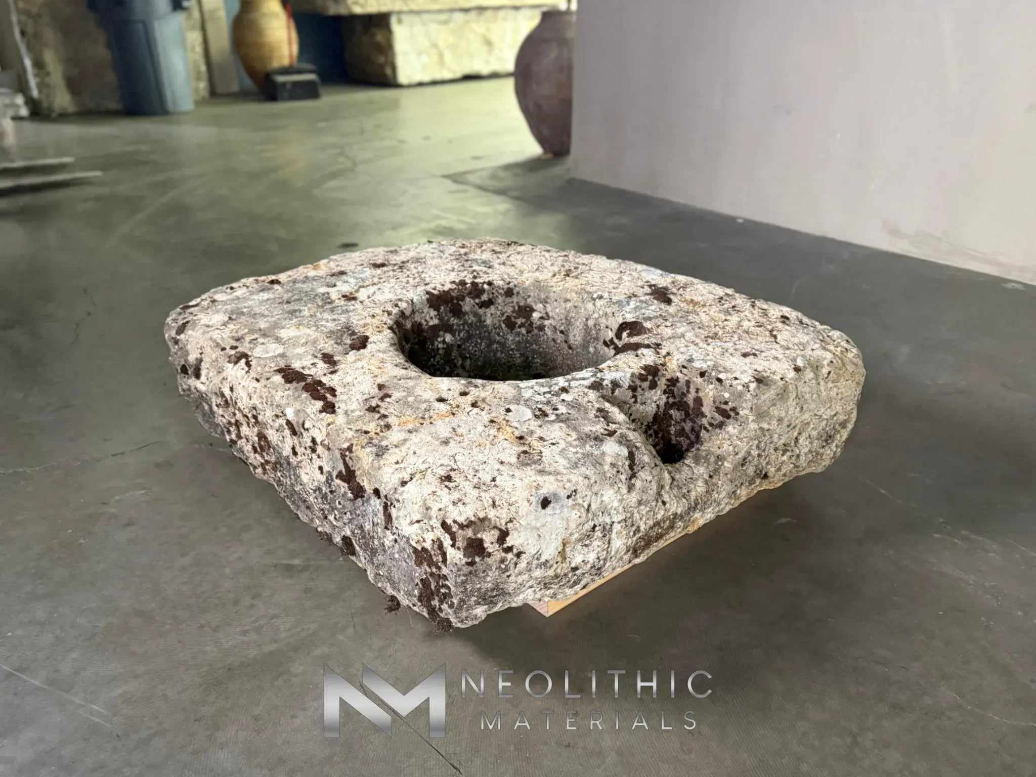 French Antique Limestone Wellhead - Image 5