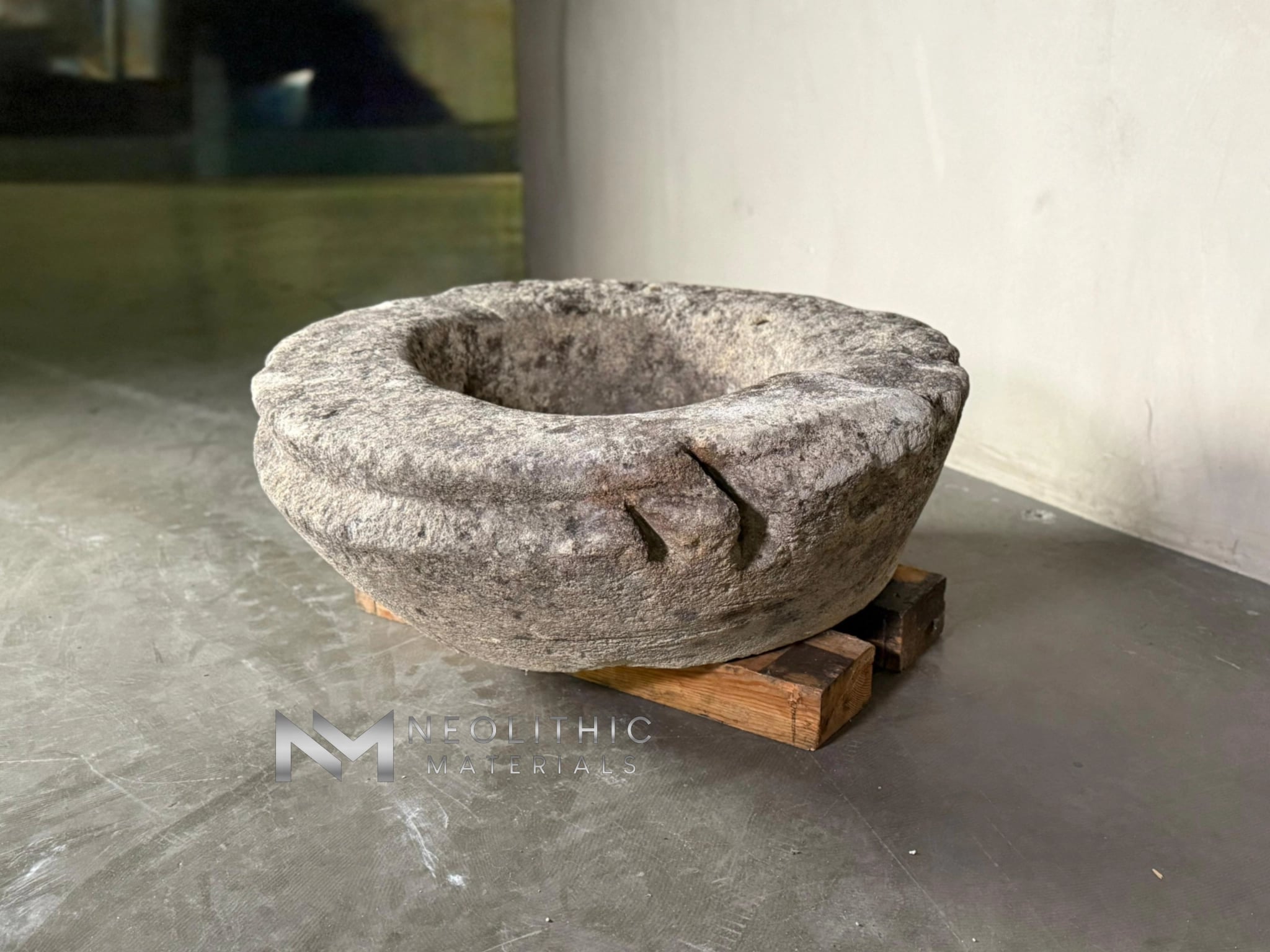 French Antique Limestone Wellhead - Image 3
