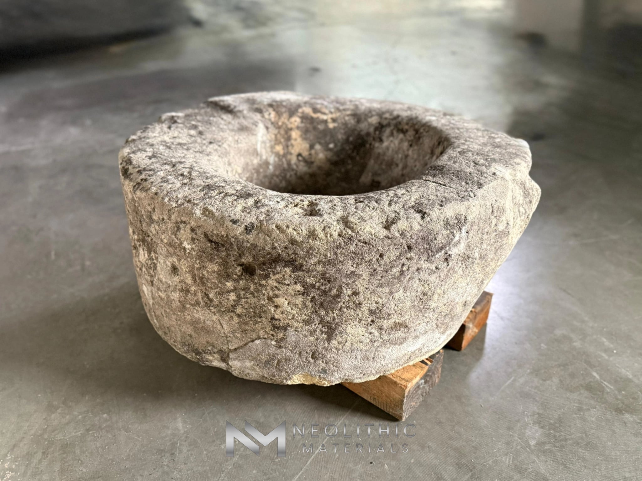 French Antique Limestone Wellhead - Image 4