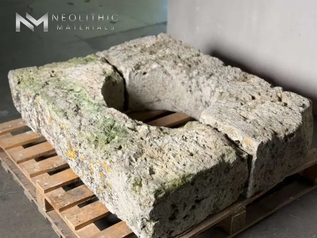 French Antique 18th Century Wellhead - Image 5