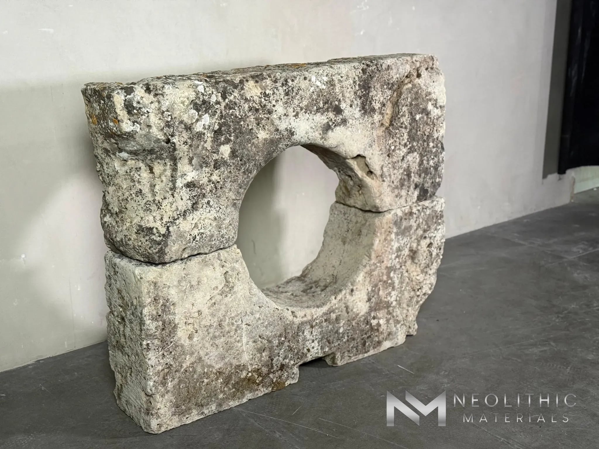 French Antique 18th Century Wellhead - Image 8
